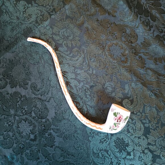 Vintage Hand-Crafted Dutch Pottery Pipe - Picture 6 of 16